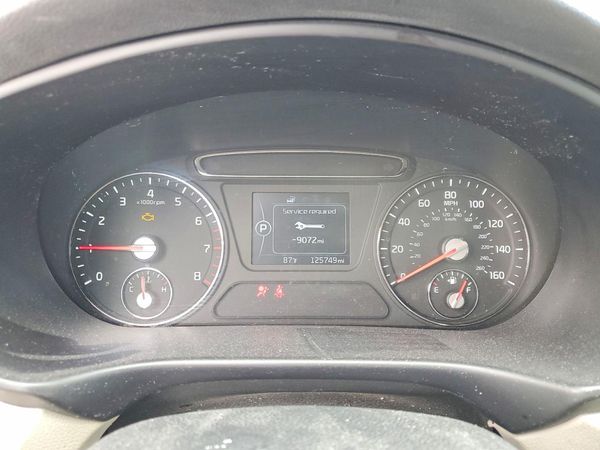 2017 KIA SORENTO L, LX