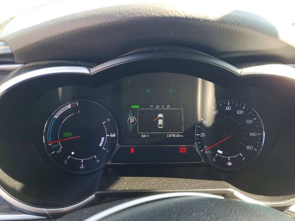 2014 KIA OPTIMA GL - Middle-low