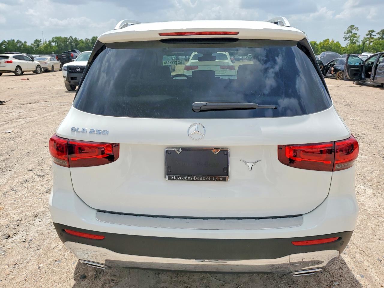 2023 MERCEDES-BENZ GLB GLB250