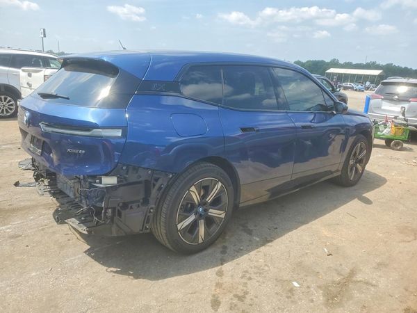 2022 BMW IX