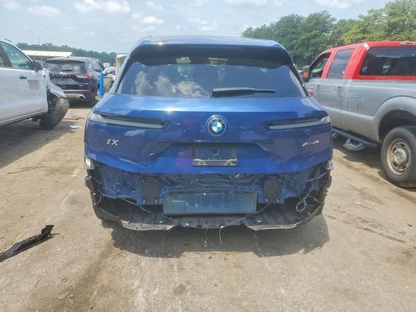 2022 BMW IX