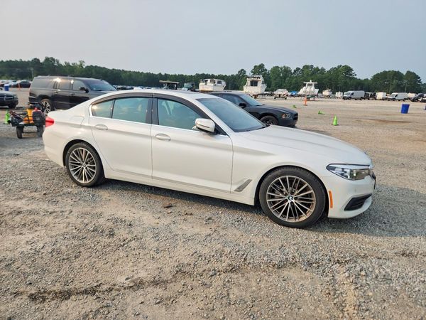 2019 BMW 530