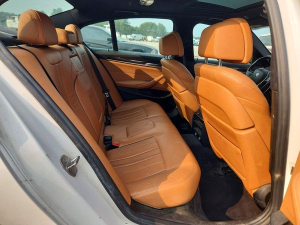 2019 BMW 530