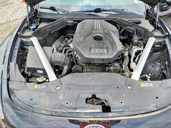 2018 KIA STINGER Premium