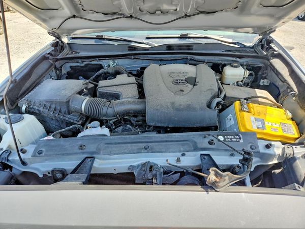 2019 TOYOTA TACOMA SR5