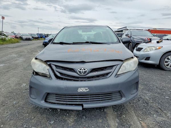 2012 TOYOTA COROLLA