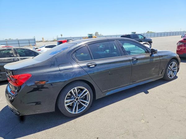 2019 BMW 740