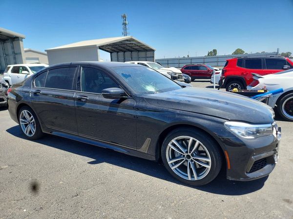 2019 BMW 740