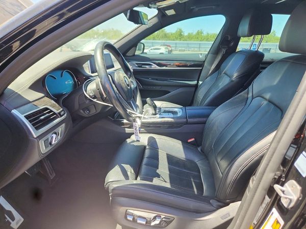 2019 BMW 740