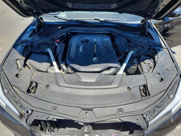 2019 BMW 740