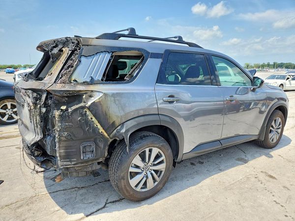 2026 NISSAN PATHFINDER SV
