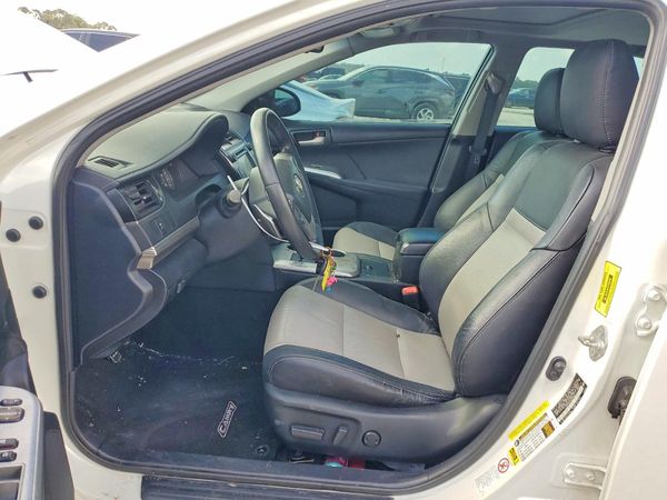 2012 TOYOTA CAMRY