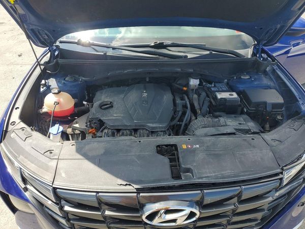 2022 HYUNDAI TUCSON SE