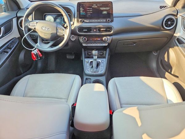 2022 HYUNDAI KONA Limited