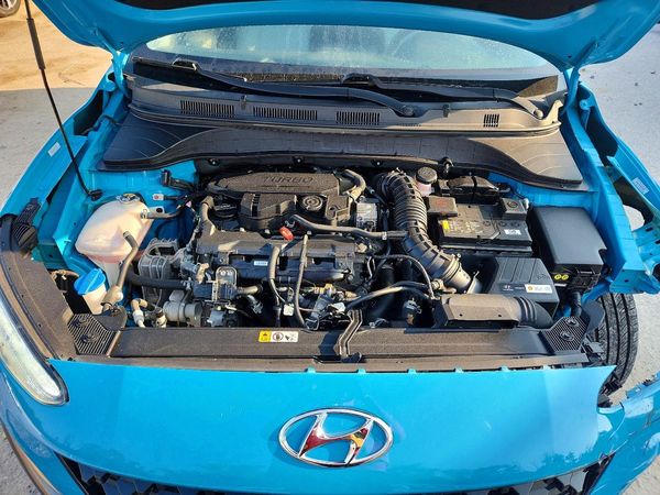 2022 HYUNDAI KONA Limited