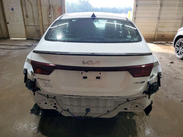 2024 KIA FORTE GT Line
