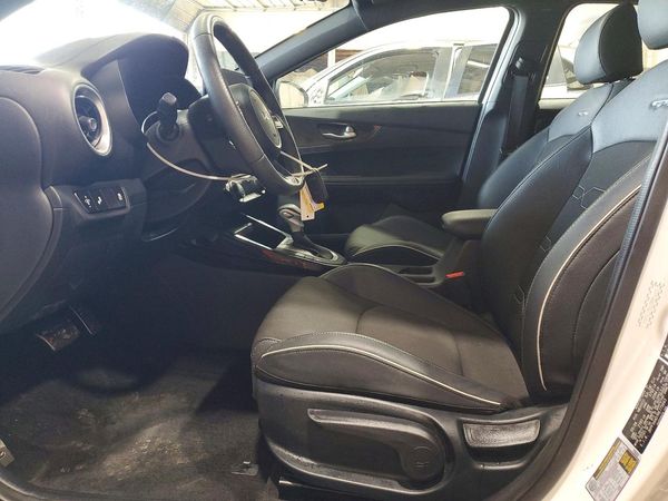 2024 KIA FORTE GT Line