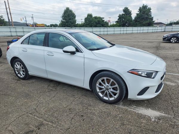 2019 MERCEDES-BENZ A A220