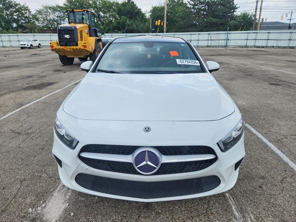2019 MERCEDES-BENZ A A220