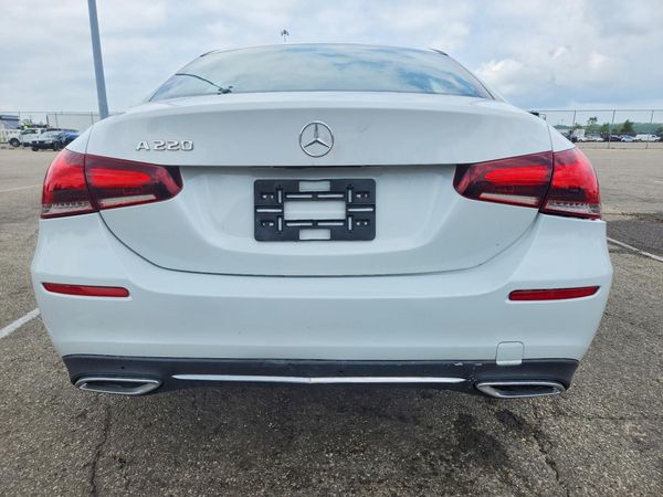 2019 MERCEDES-BENZ A A220