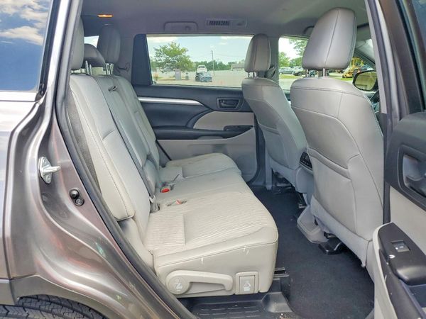 2016 TOYOTA HIGHLANDER Base/Hybrid