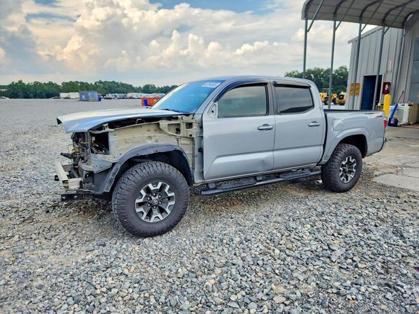 2020 TOYOTA TACOMA SR5