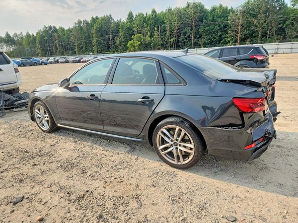 2017 AUDI A4 quattro Premium