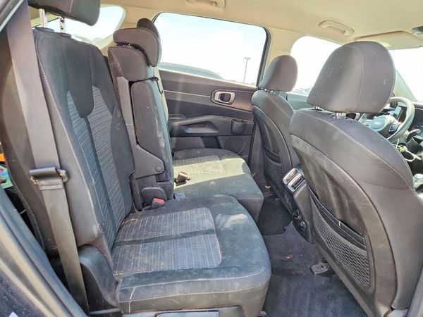 2021 KIA SORENTO LX