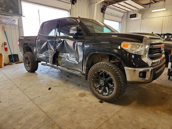 2015 TOYOTA TUNDRA SR5 Grade