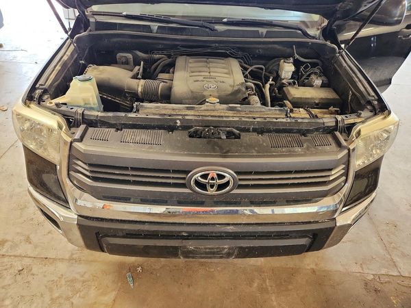 2015 TOYOTA TUNDRA SR5 Grade