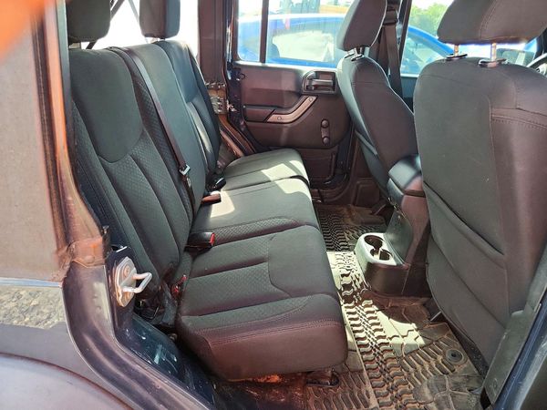 2017 JEEP WRANGLER UNLIMITED SPORT 4X4