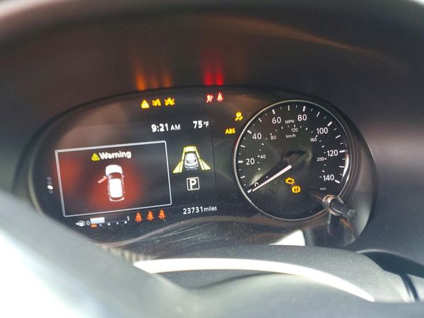 2024 NISSAN KICKS SV