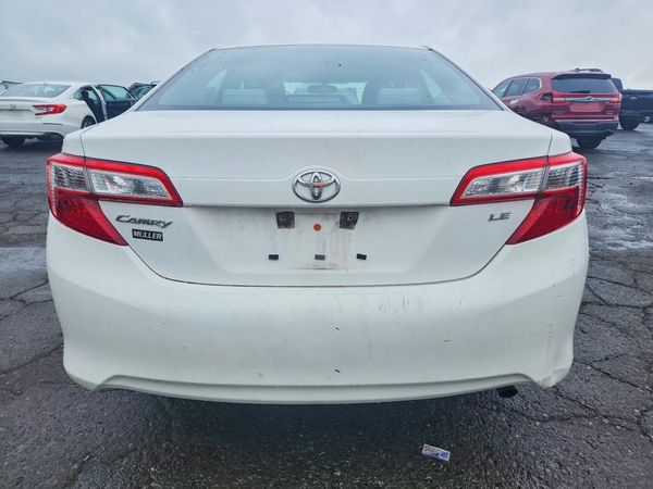 2014 TOYOTA CAMRY