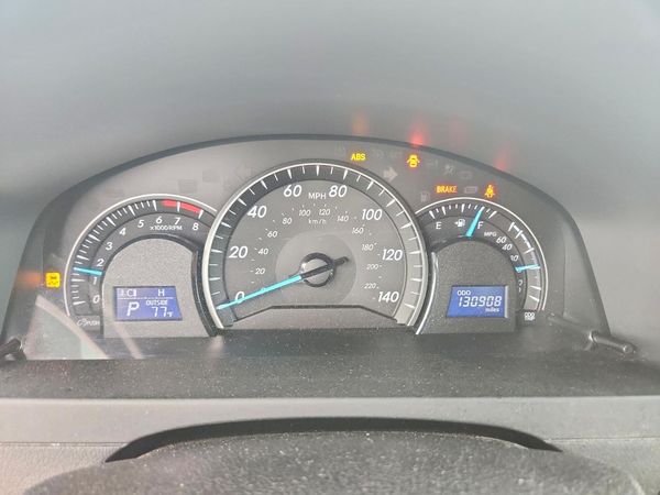 2014 TOYOTA CAMRY