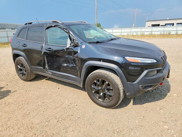 2015 JEEP CHEROKEE TRAILHAWK 4X4
