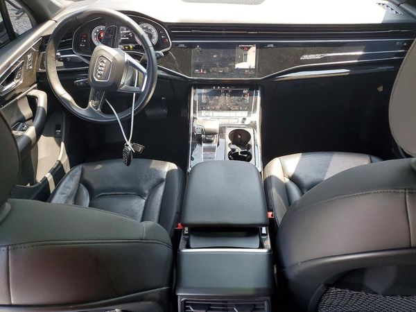 2021 AUDI Q7