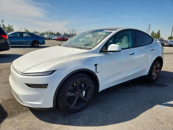 2026 TESLA MODEL Y