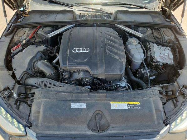 2021 AUDI A4 quattro Premium Plus