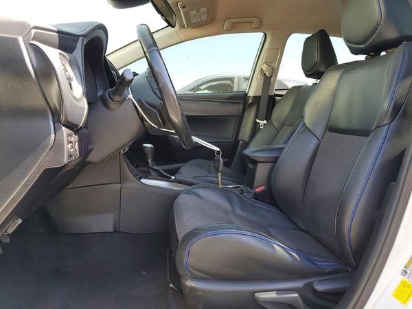 2017 TOYOTA COROLLA