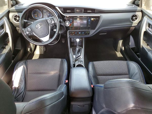 2017 TOYOTA COROLLA