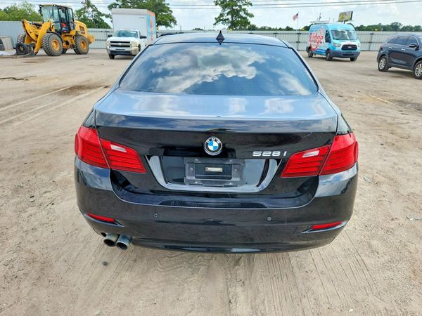 2015 BMW 528