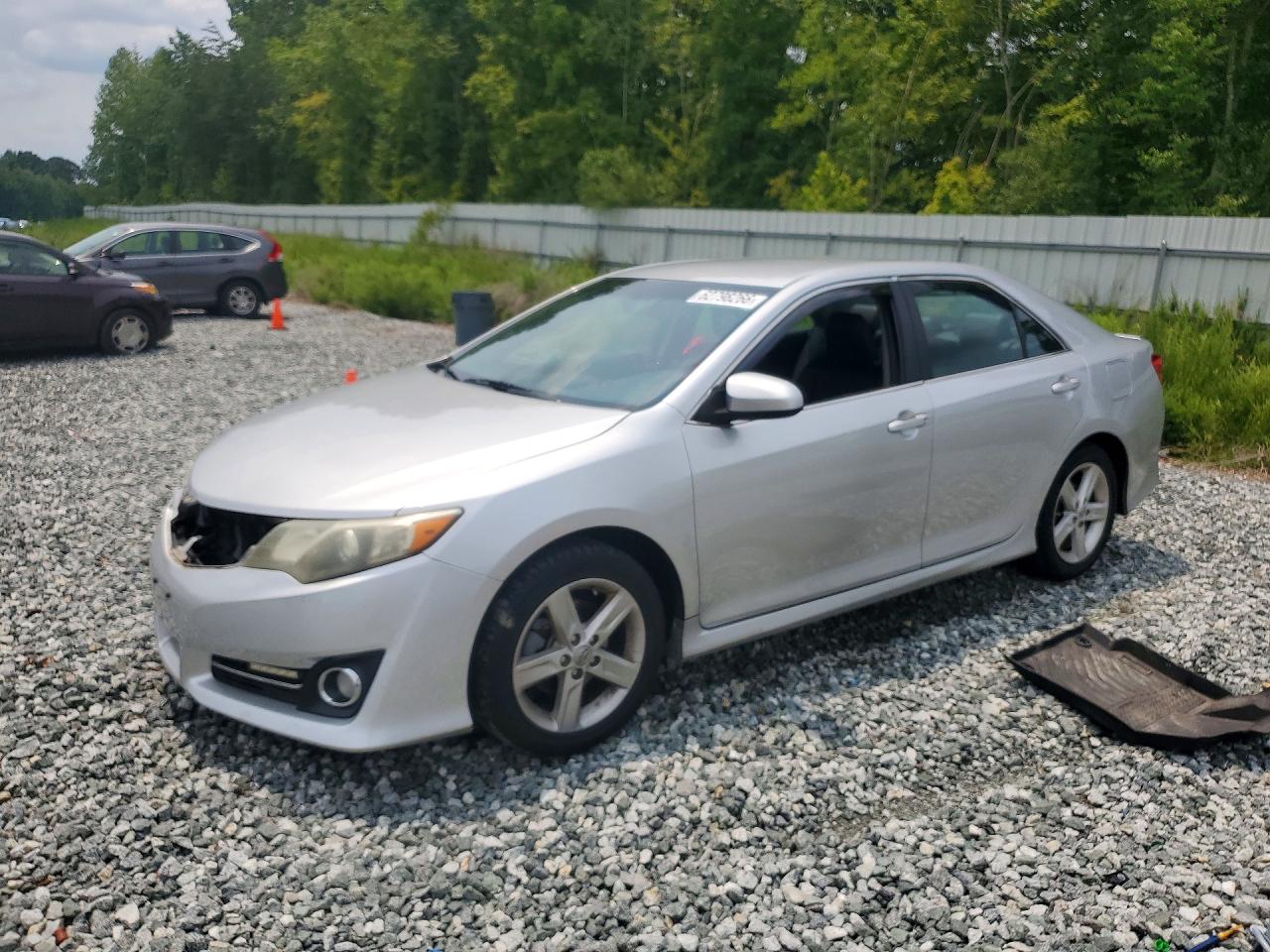 2014 TOYOTA CAMRY
