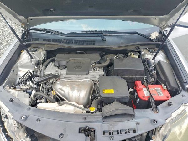 2014 TOYOTA CAMRY