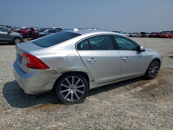 2018 VOLVO S60 Premier