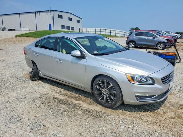 2018 VOLVO S60 Premier