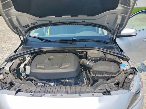 2018 VOLVO S60 Premier