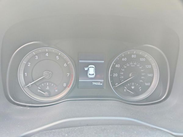 2021 HYUNDAI KONA SE