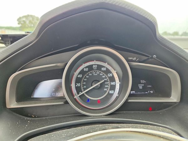2015 MAZDA 3 Touring/GS