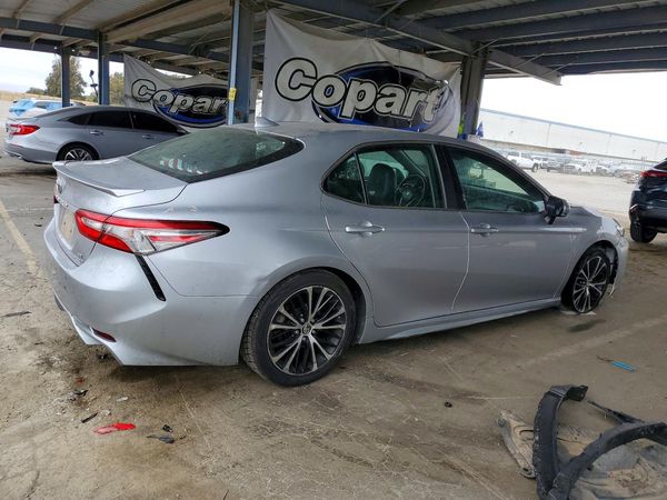2018 TOYOTA CAMRY SE/XLE Hybrid