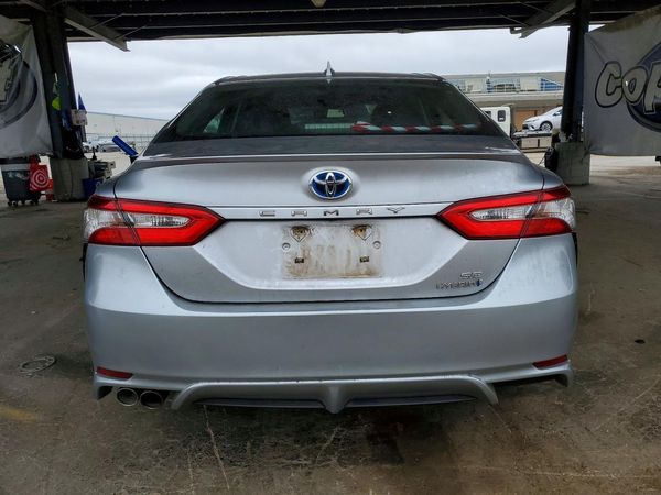 2018 TOYOTA CAMRY SE/XLE Hybrid